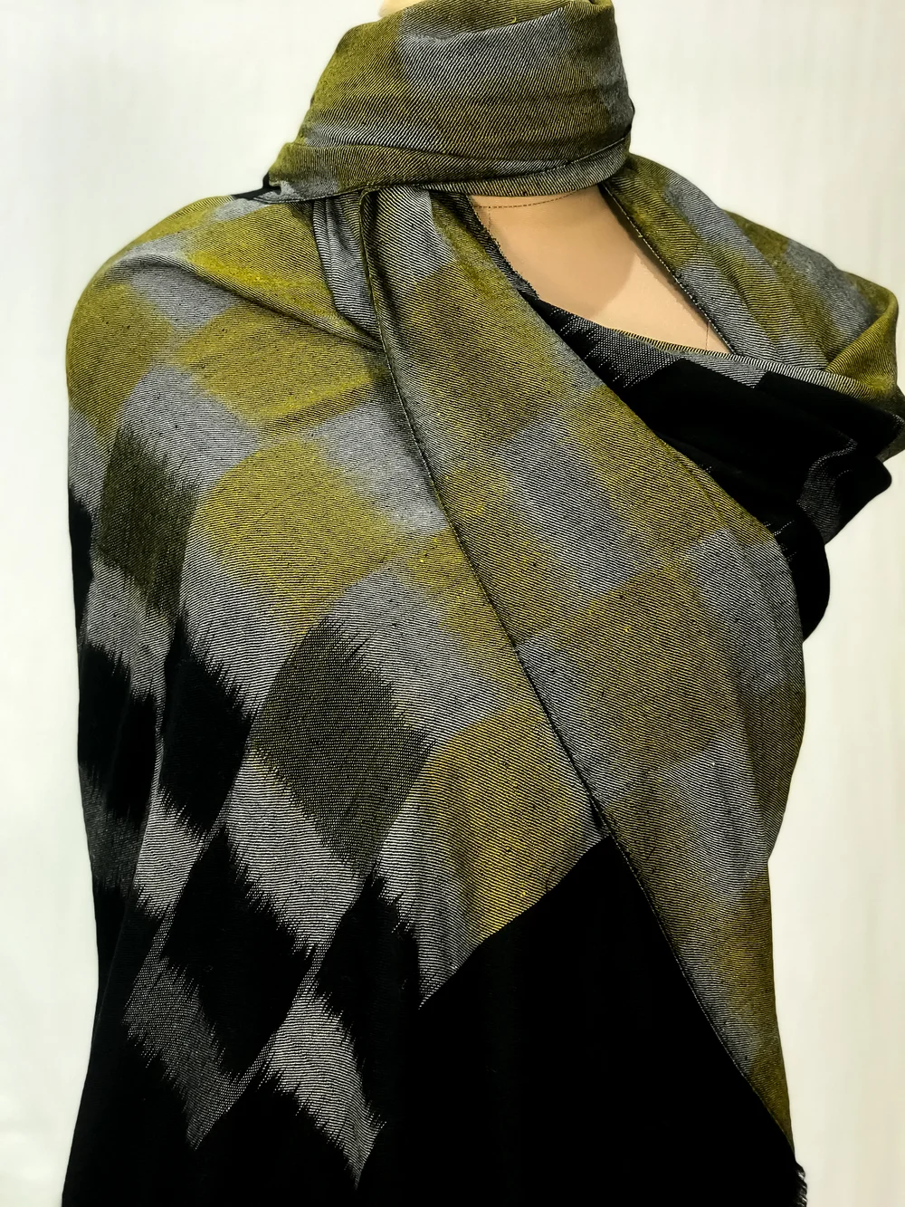 Ikat Checkered Pure Pashmina Shawl Front