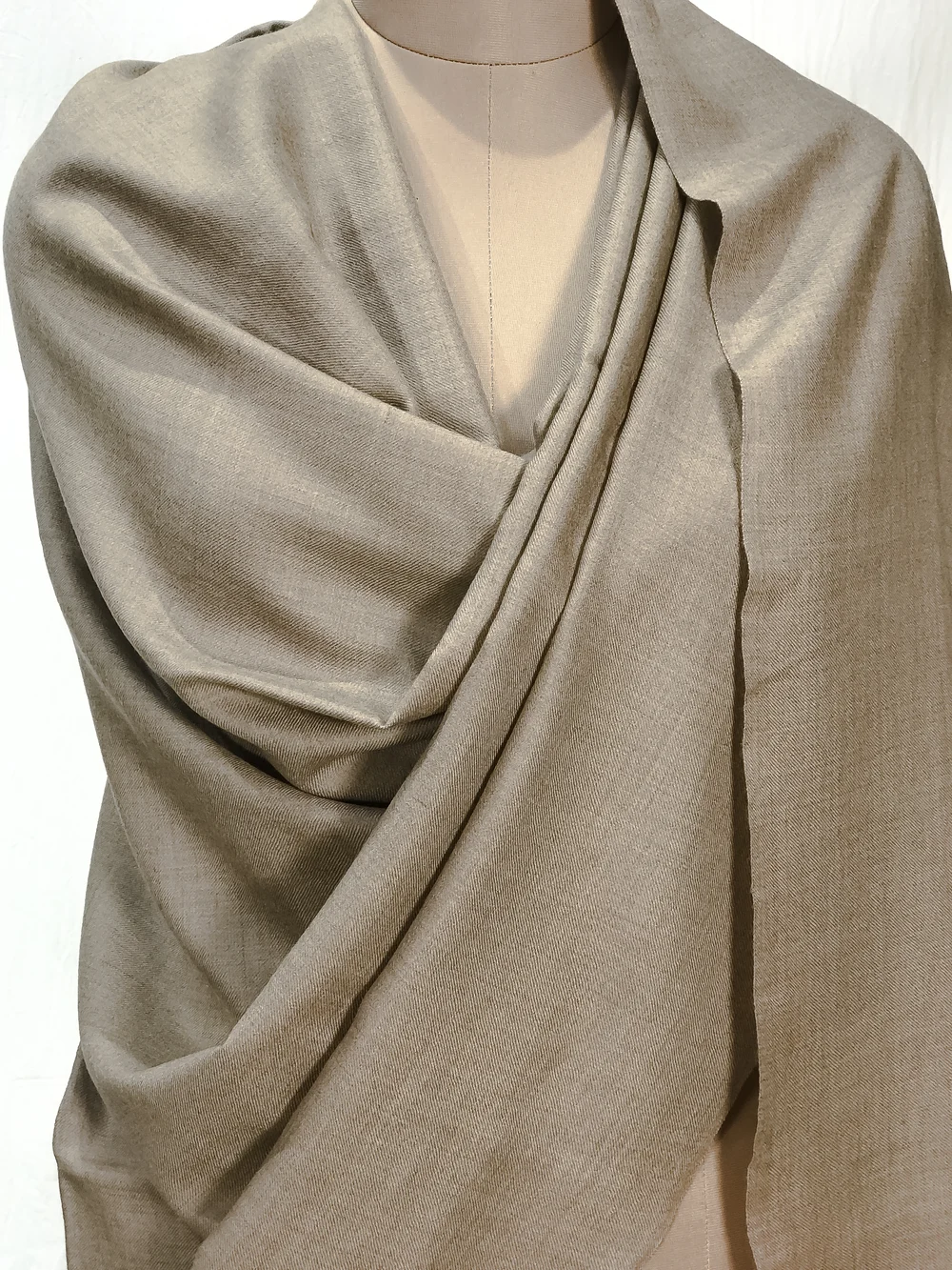 Beige Pure Pashmina Shawl fron Beige Pure Pashmina Shawl fron