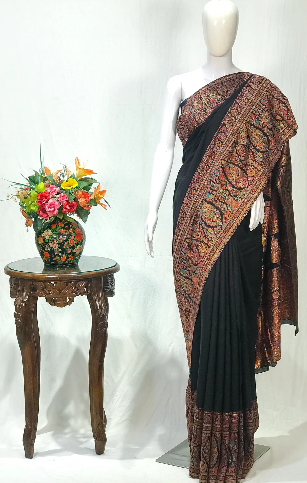 Black Modal Silk Kani Saree with Floral an Paisley Pallu Design Black Modal Silk Kani Saree with Floral an Paisley Pallu Design