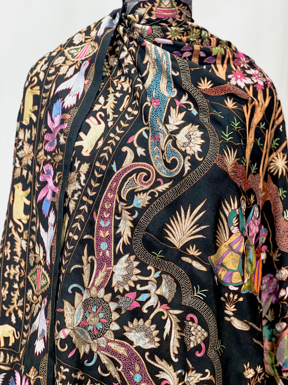 Black Pure Pashmina Shawl With Tilla and Thread Jaal Hand Embroidery front Black Pure Pashmina Shawl With Tilla and Thread Jaal Hand Embroidery front