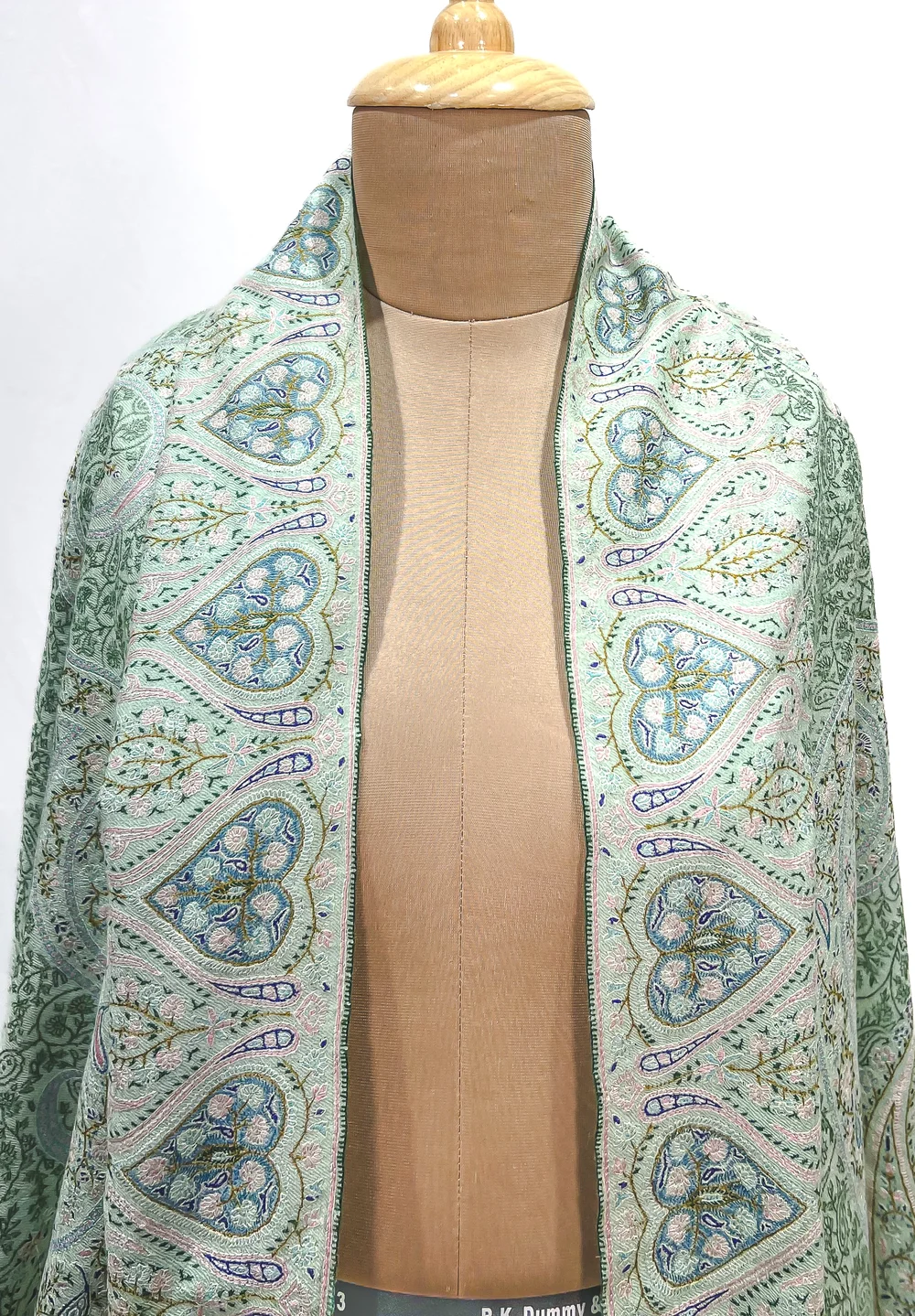 Pista Green Women Kashmiri Sozni Jaal Pure Pashmina Shawl With Hand Embroidery Pista Green Women Kashmiri Sozni Jaal Pure Pashmina Shawl With Hand Embroidery