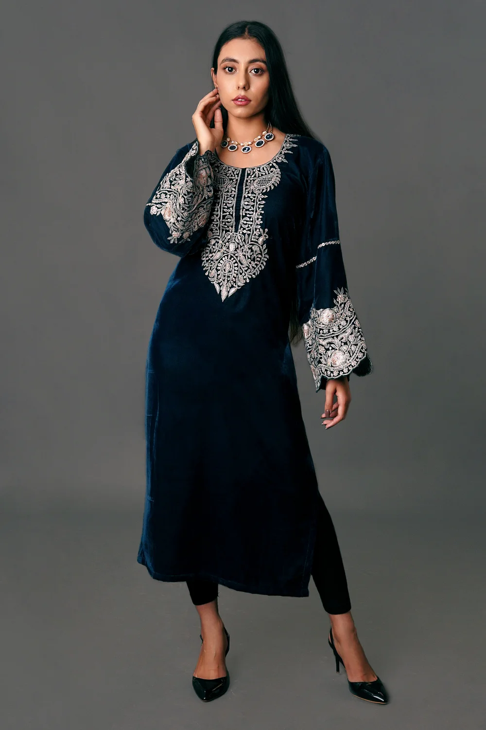 Kashmiri Velvet Kurta with Tilla Embroidery