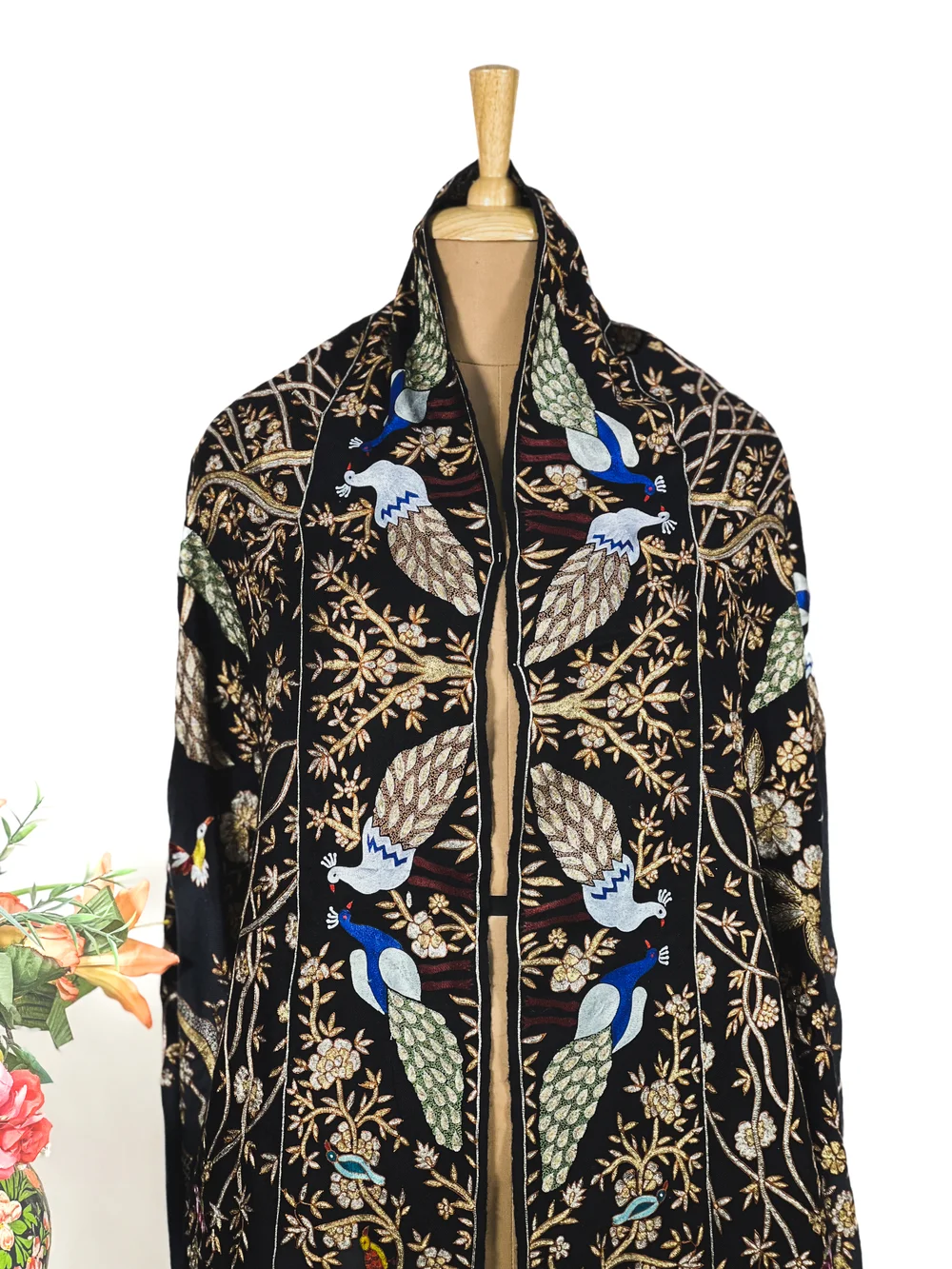 Black And Grey Ombre Pure Pashmina Shawl With Tilla Jaal Embroidery Black And Grey Ombre Pure Pashmina Shawl With Tilla Jaal Embroidery