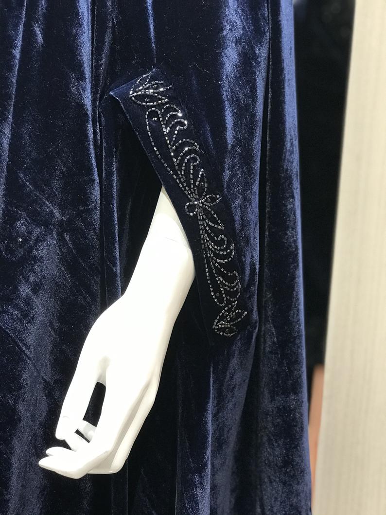 il_794xN.2127804618_k08u Velvet Cape Shawl With Hand Kardana Work left