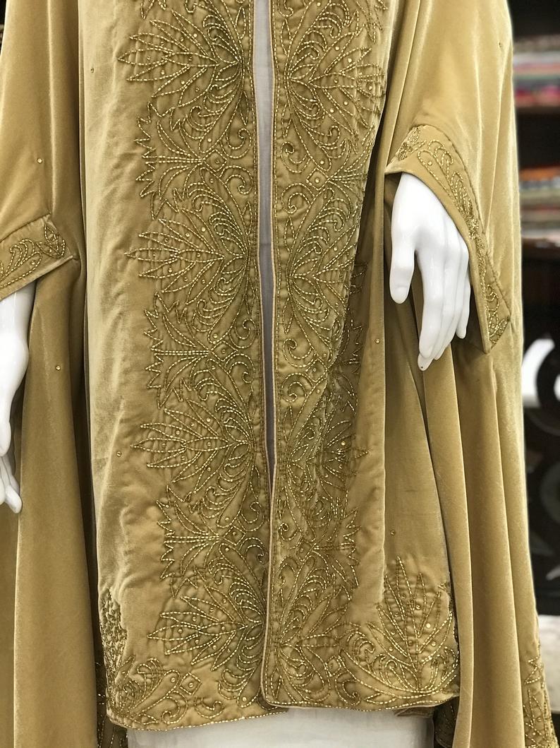 il_794xN.2168853674_8m10 Velvet Cape Shawl With Hand Kardana Work bottom