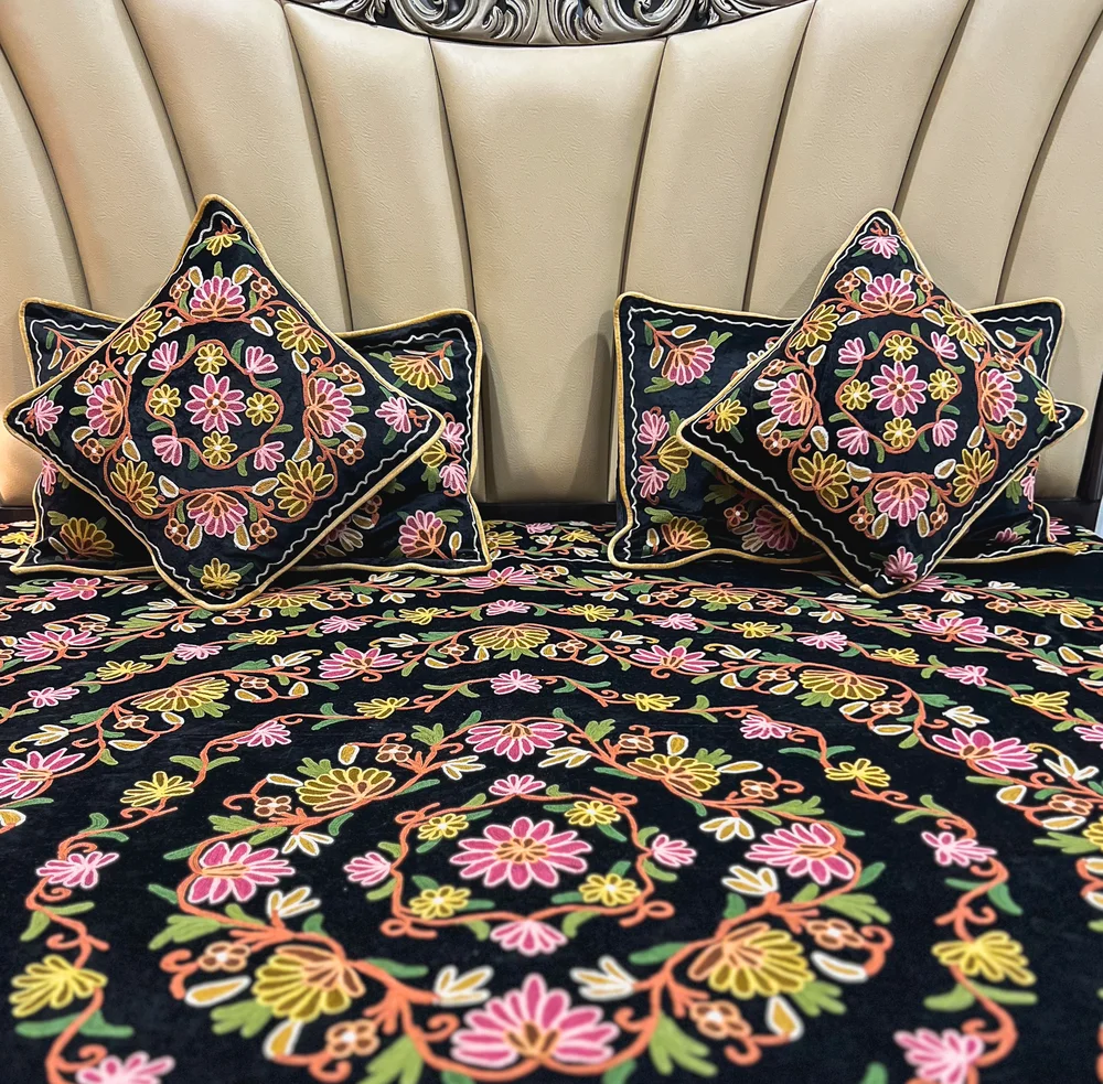Black Velvet Bed Cover with Floral Design Aari Embroidery Black Velvet Bed Cover with Floral Design Aari Embroidery