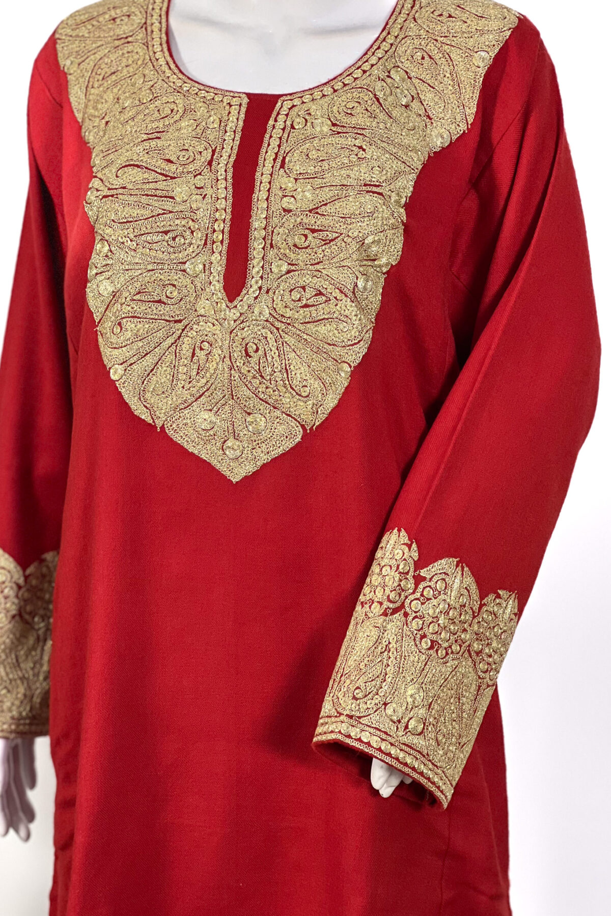 Red Woollen Phiran with Dull Gold Tilla Work