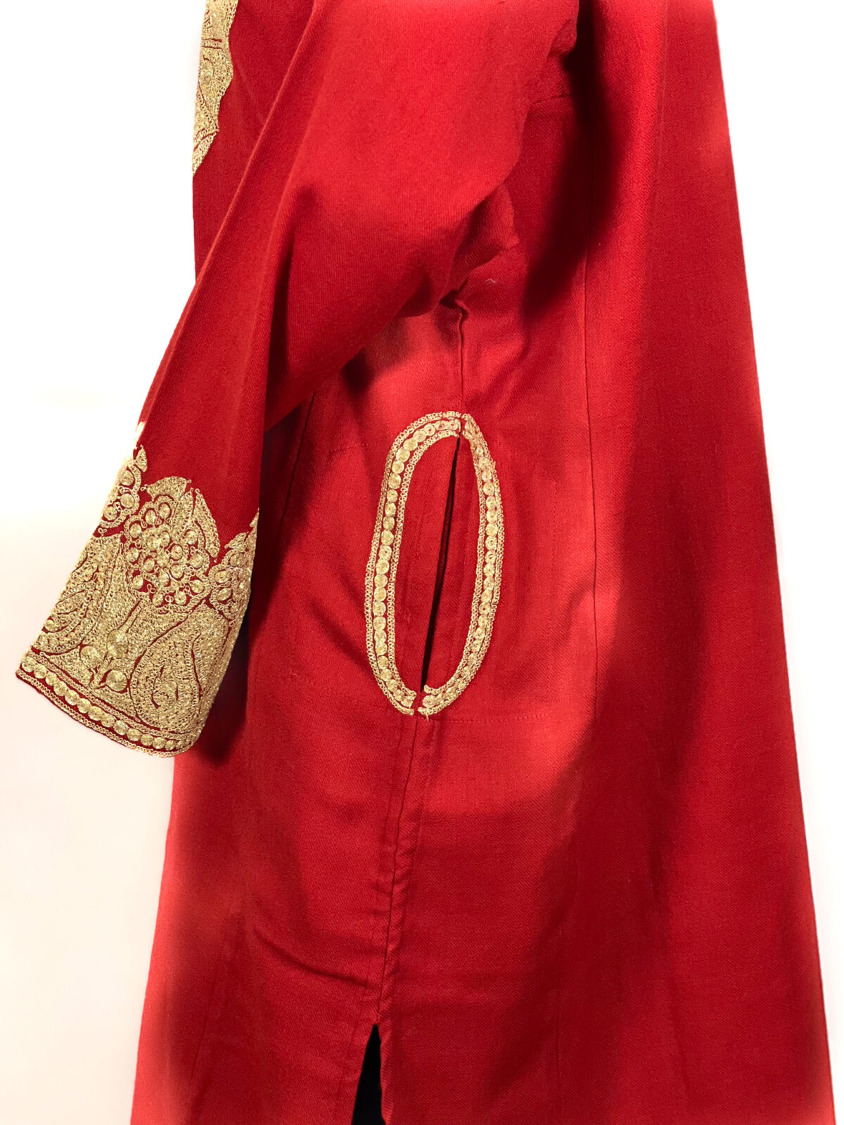 Red Woollen Phiran with Dull Gold Tilla Work