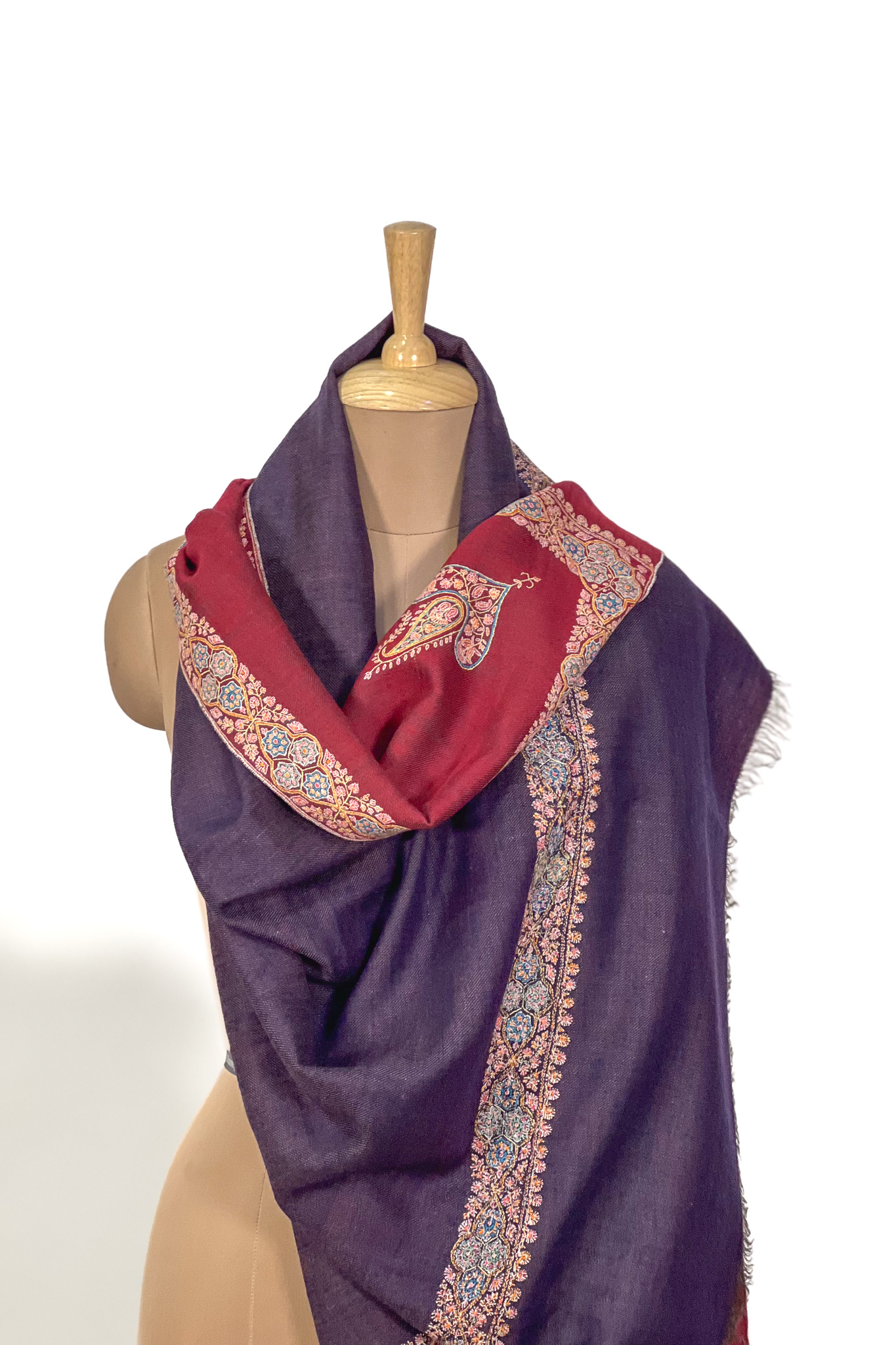 Reversible Pure Pashmina Shawl With Sozni Hand Embroidery
