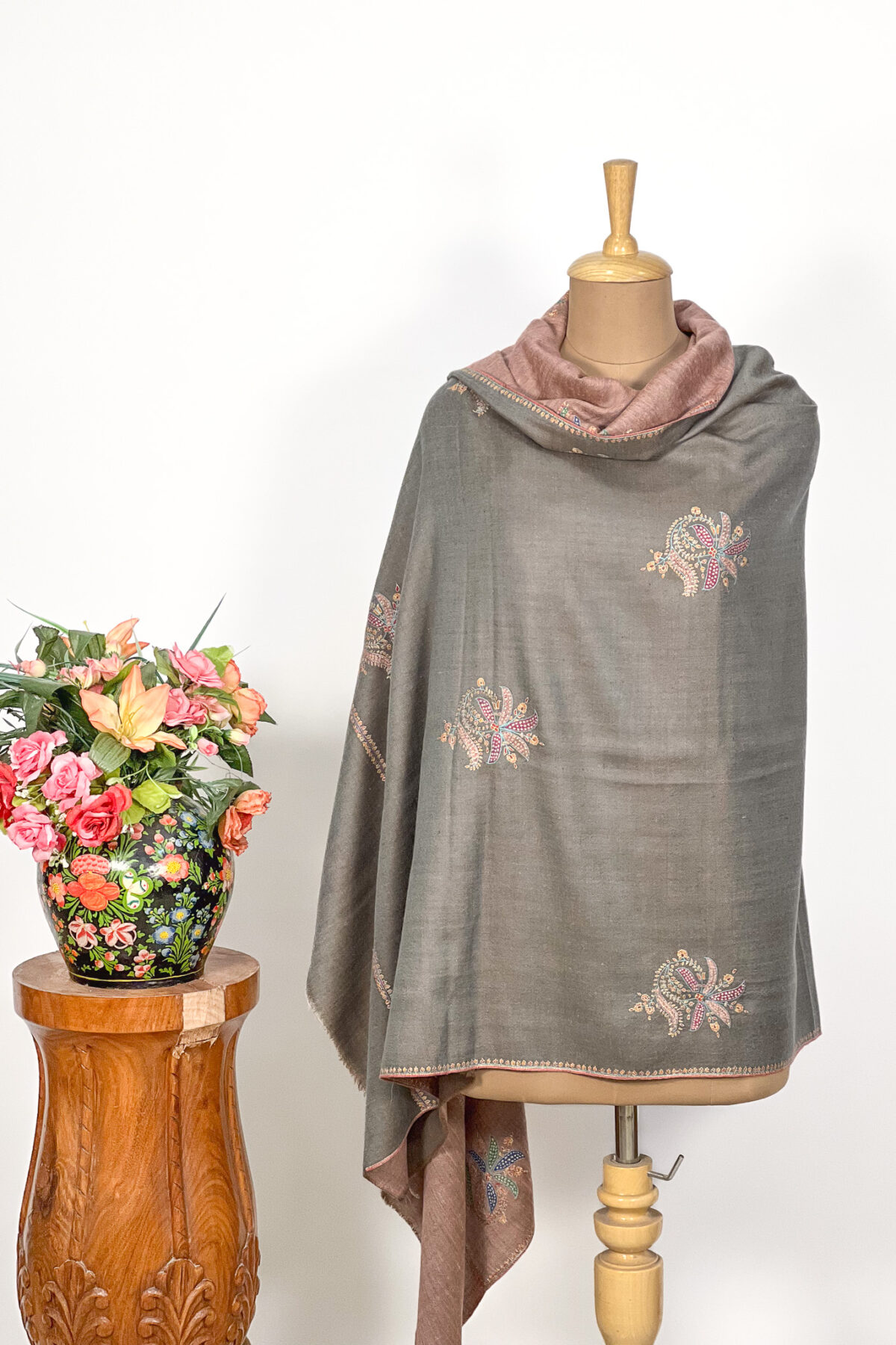 Reversible Pure Pashmina Sozni Hand Embroidered Shawl