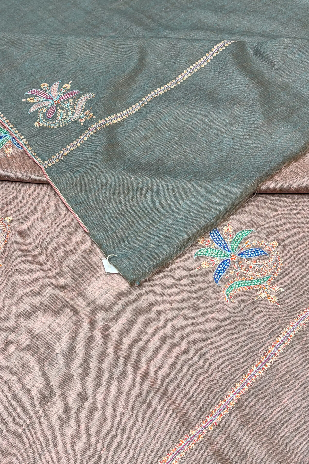 Reversible Pure Pashmina Sozni Hand Embroidered Shawl