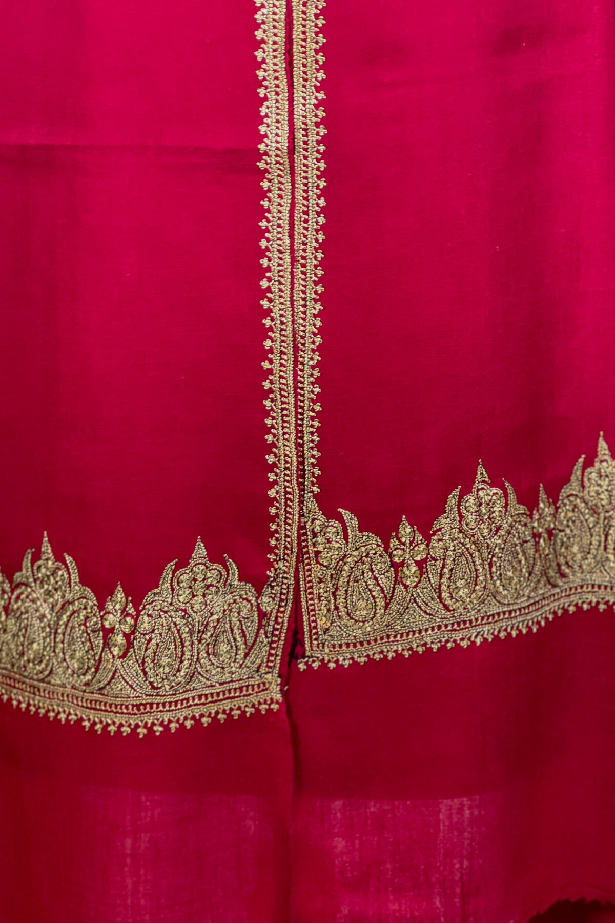 Red Pure Pashmina Tilla Hand Embroidered Stole