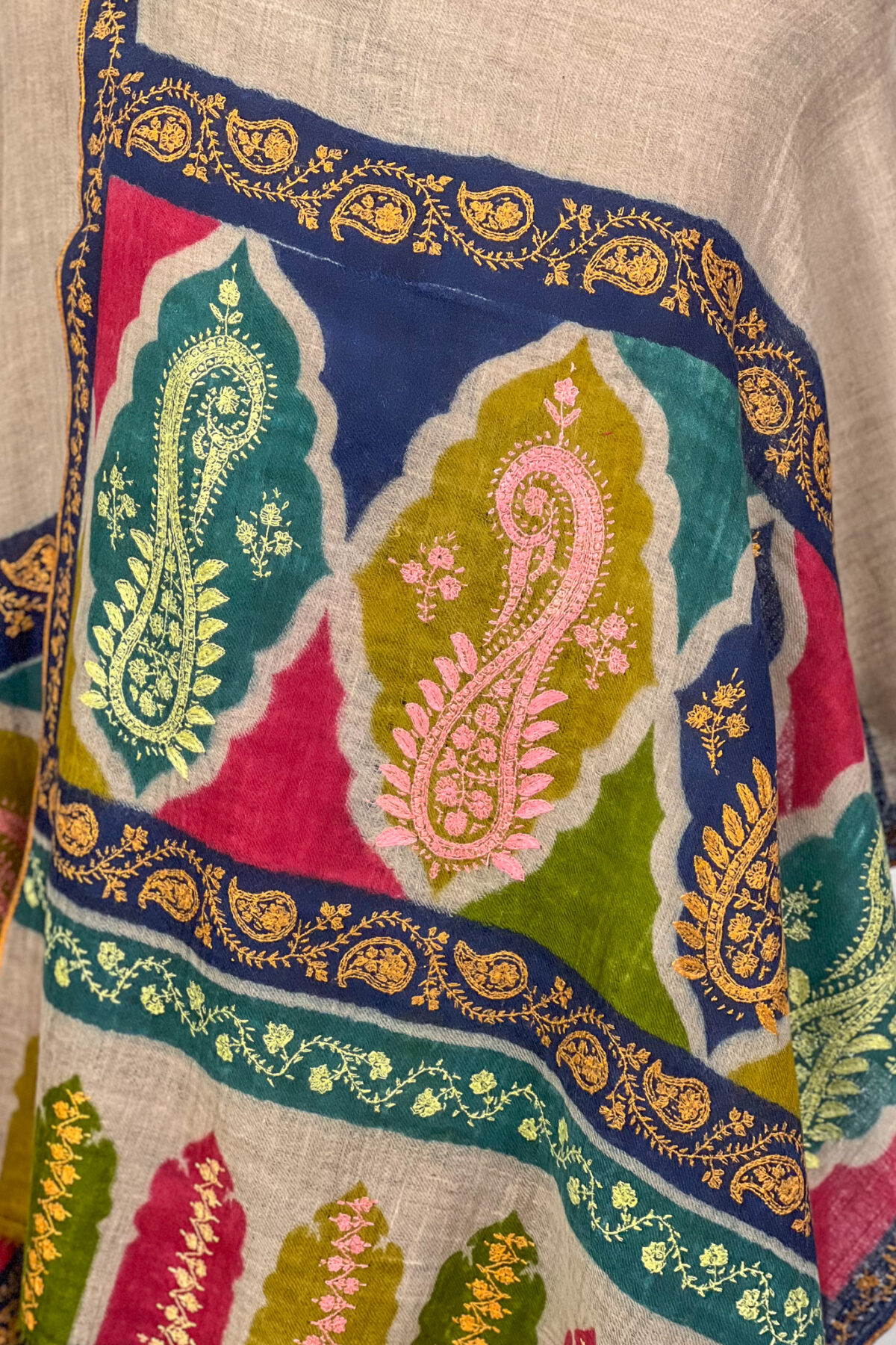 Pure Pashmina Multi-Colour Kalamkari Palla Hand Embroidery Shawl