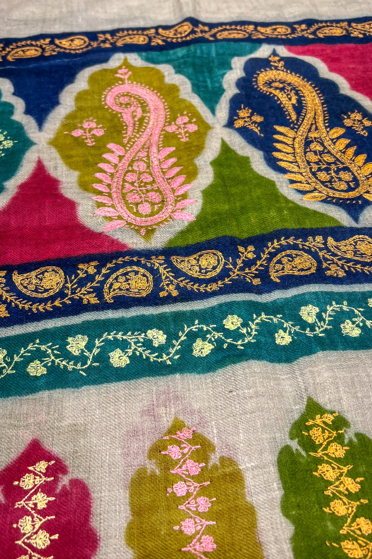 Pure Pashmina Multi-Colour Kalamkari Palla Hand Embroidery Shawl