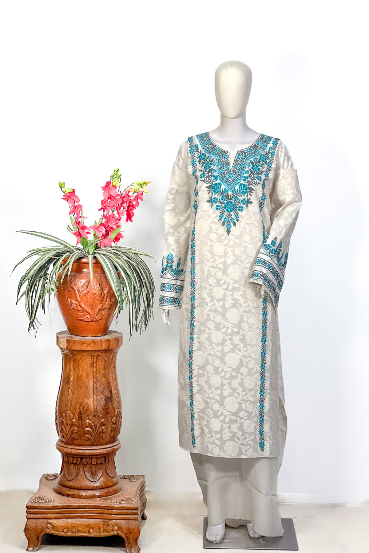 Green Women Kashmiri Cotton Salwar Suit with Aari Embroidery