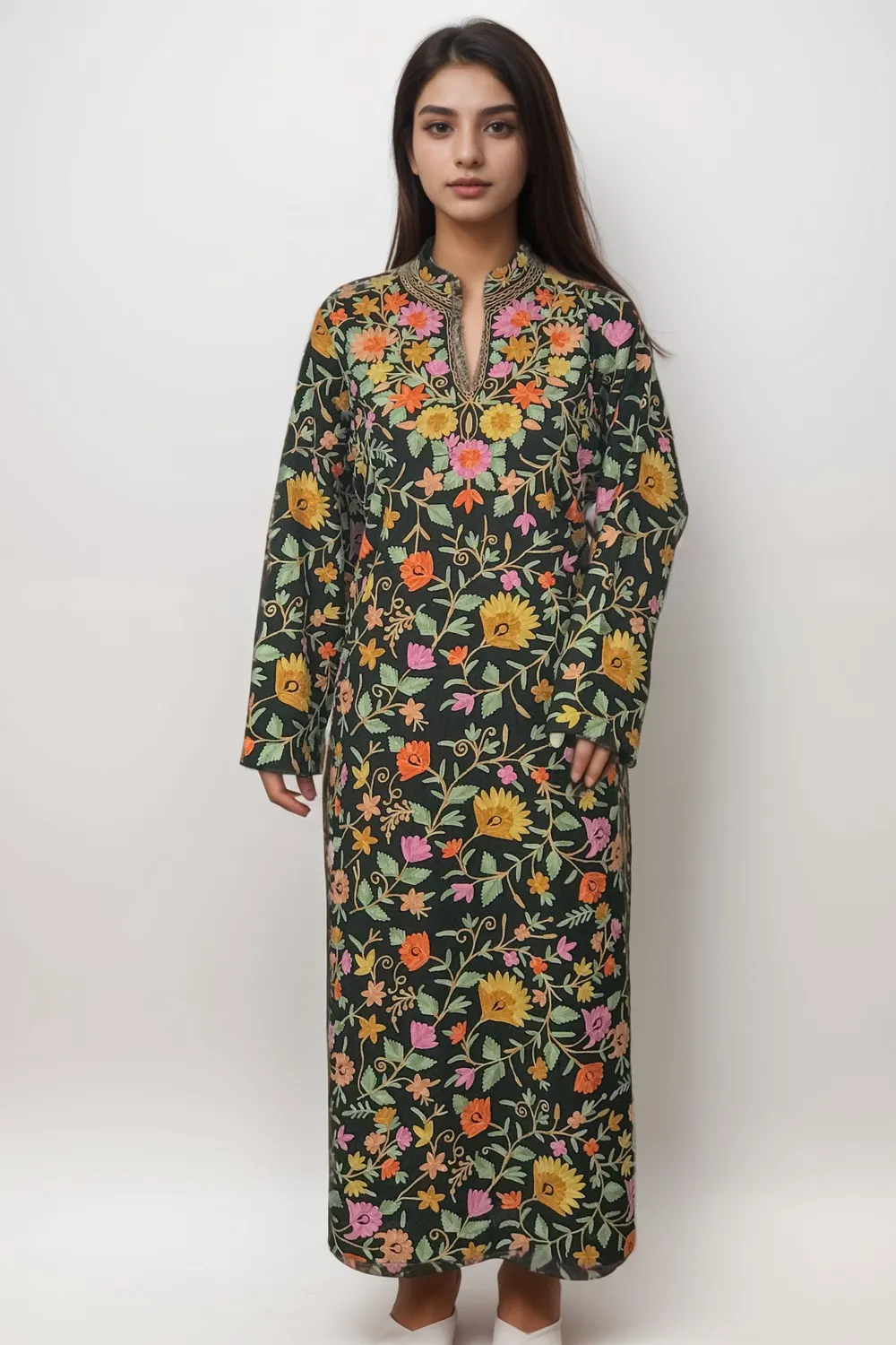 Women Styling Indian Kurta